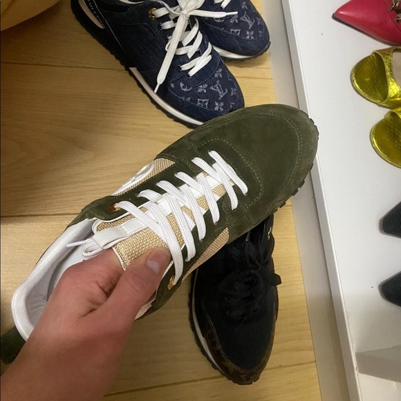 Louis Vuitton shoes - Picture 3 of 3